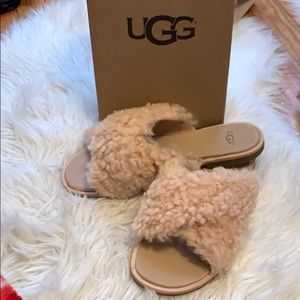 NWT Ugg women’s slides
